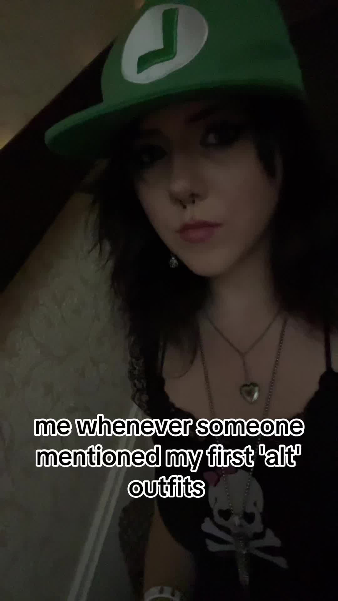 @zuzi 🦇