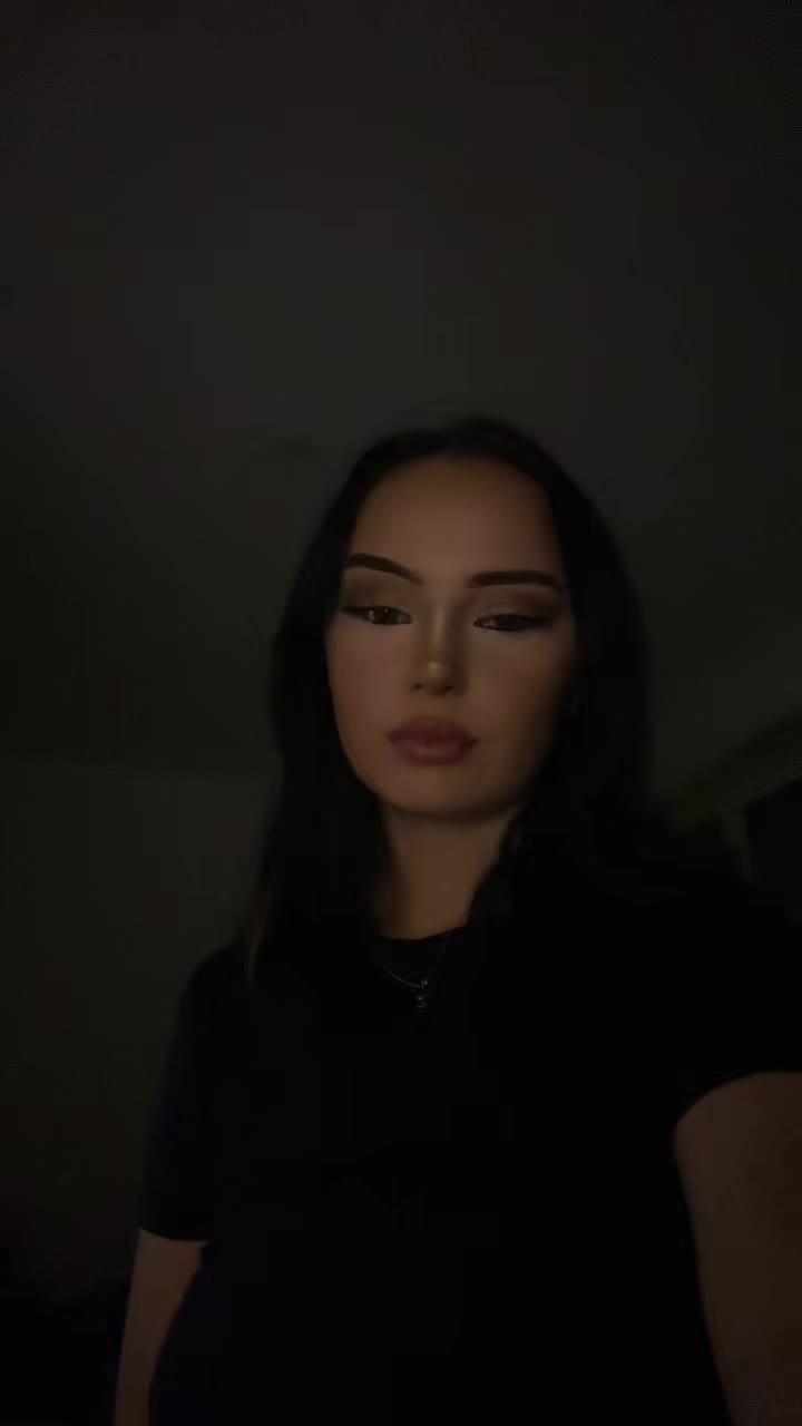 @laura