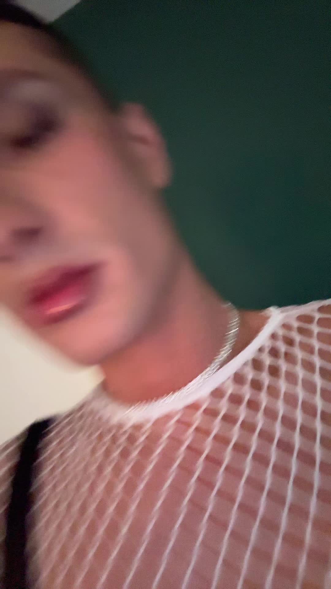 @hiiamdomi