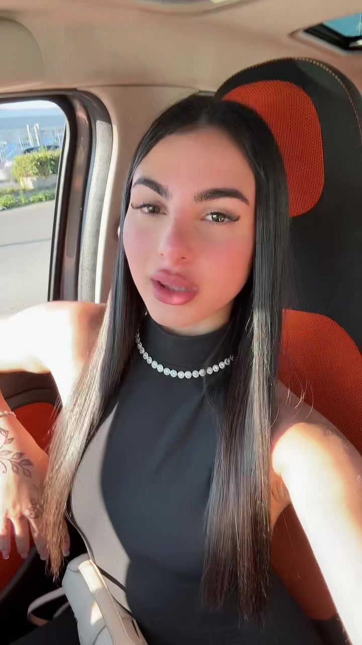 @𝐧𝐨𝐞𝐦𝐢