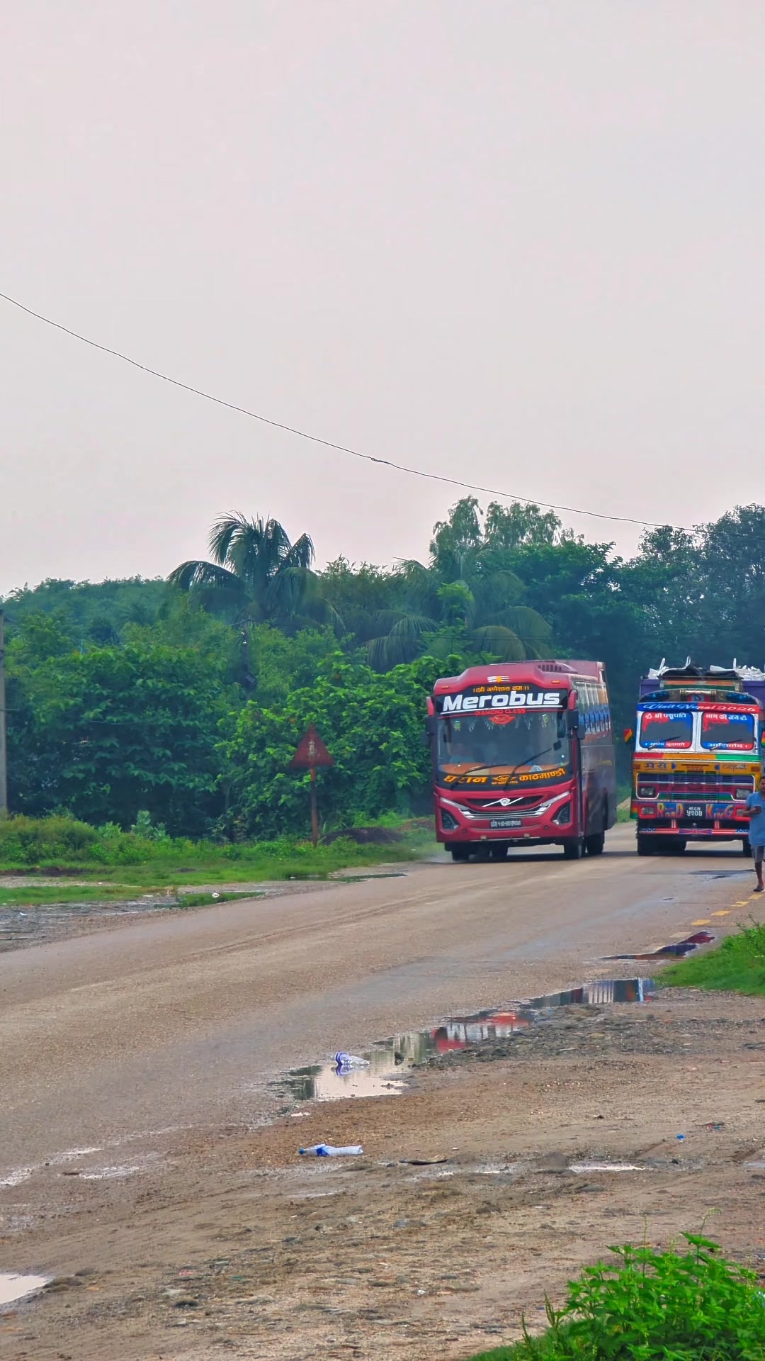 @Purbeli Rockets🚍🚀
