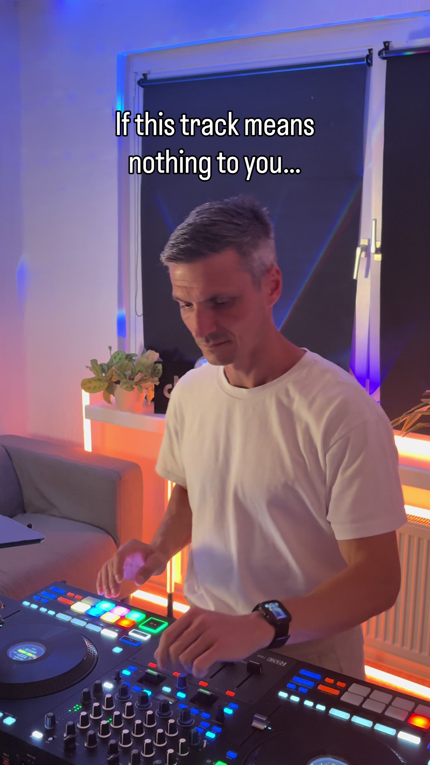@DJ_AVELØ