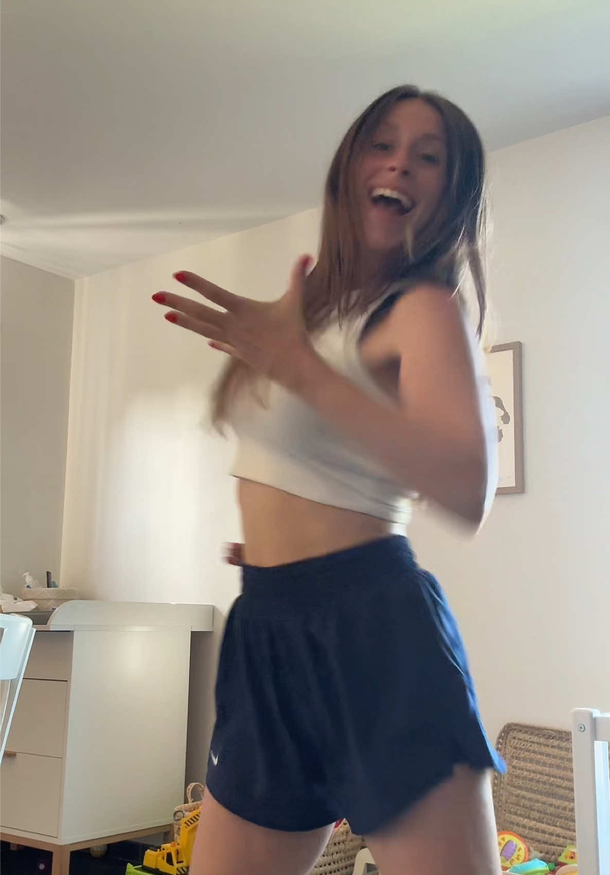 @lauratenteniez