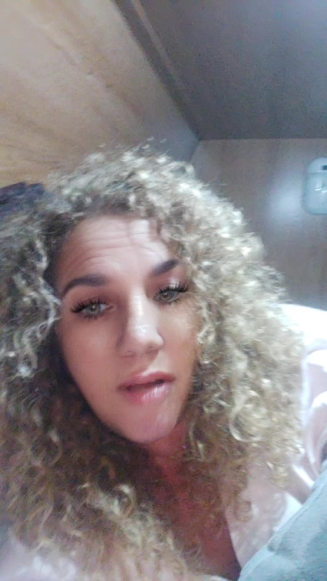 @Saralait