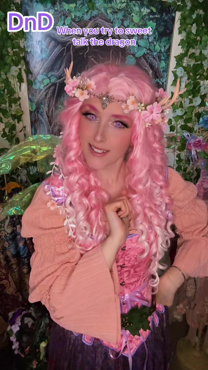 @Pixie_Scarlett