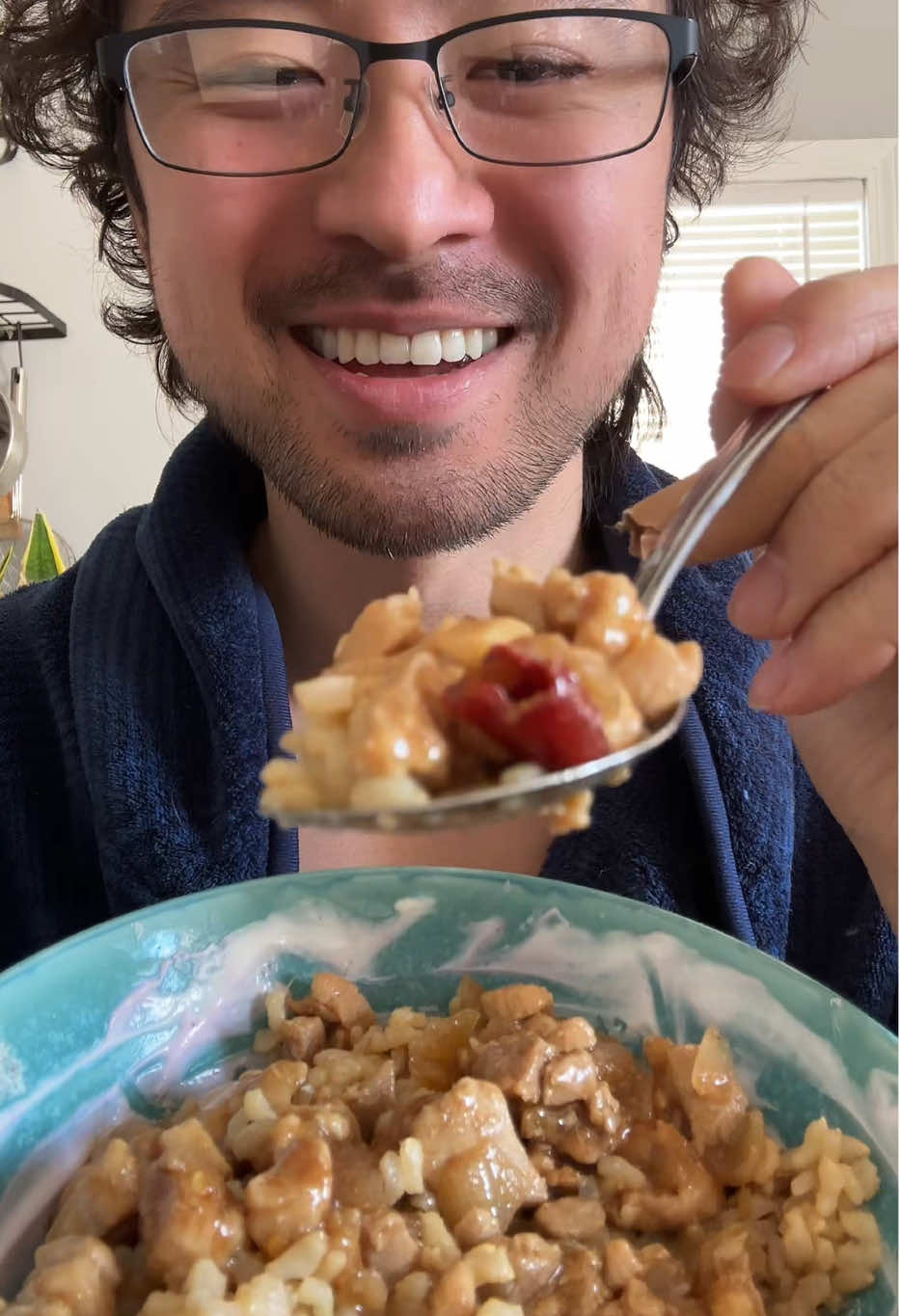 @AlexEatsWorld 😋