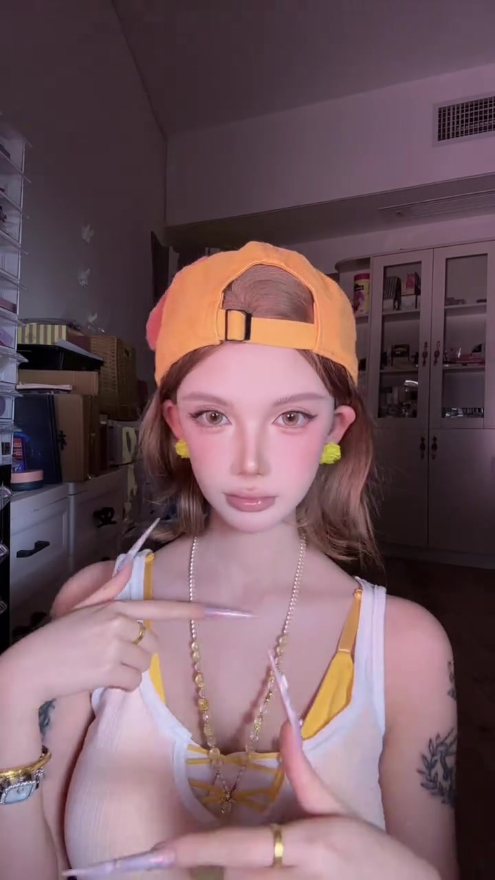 @Ahhui👩🏻&zwj;🦲