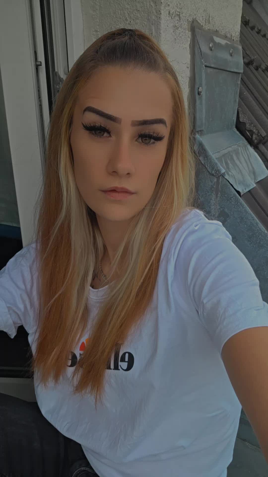 @Kiimii_x3