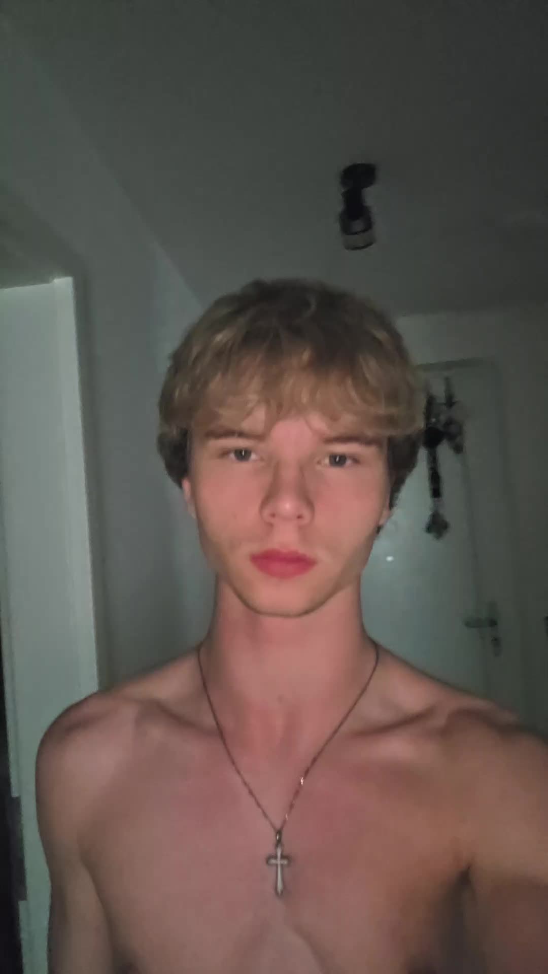 @Vicotryona