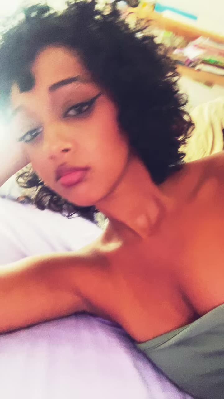 @In_daiana_jones