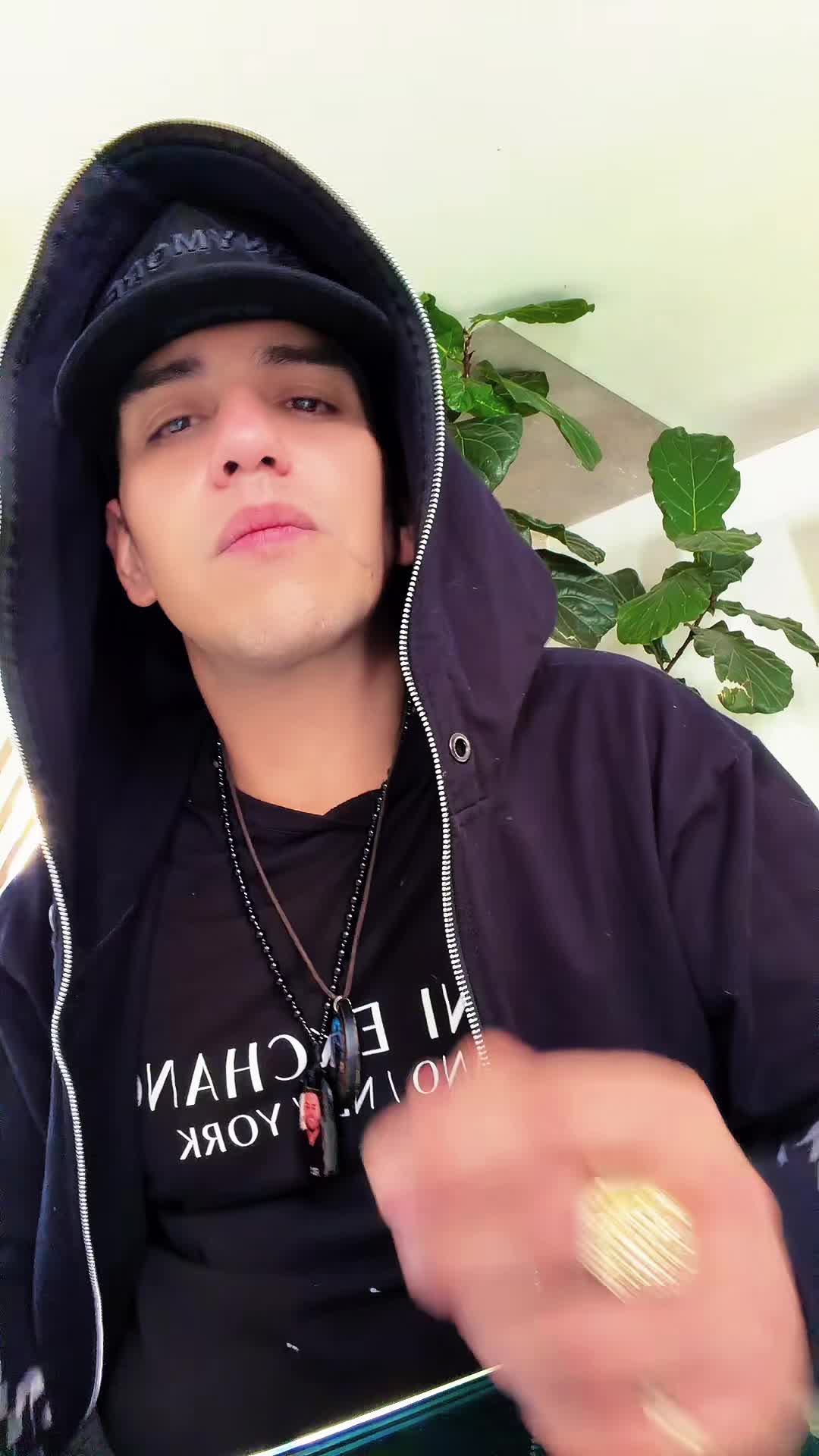 @Jovanny Cadena