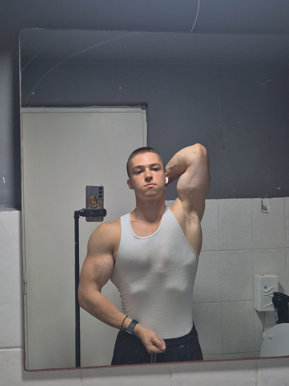 @Jacques_Voranger