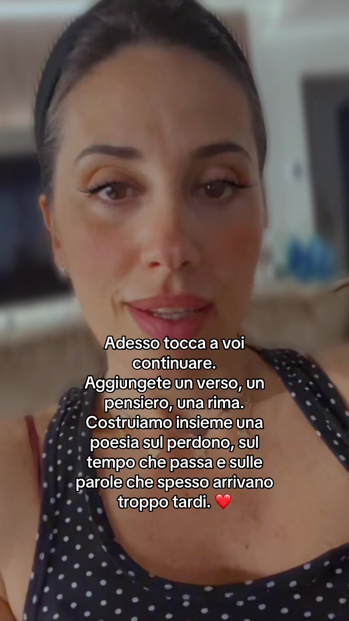 @AdeleValentino