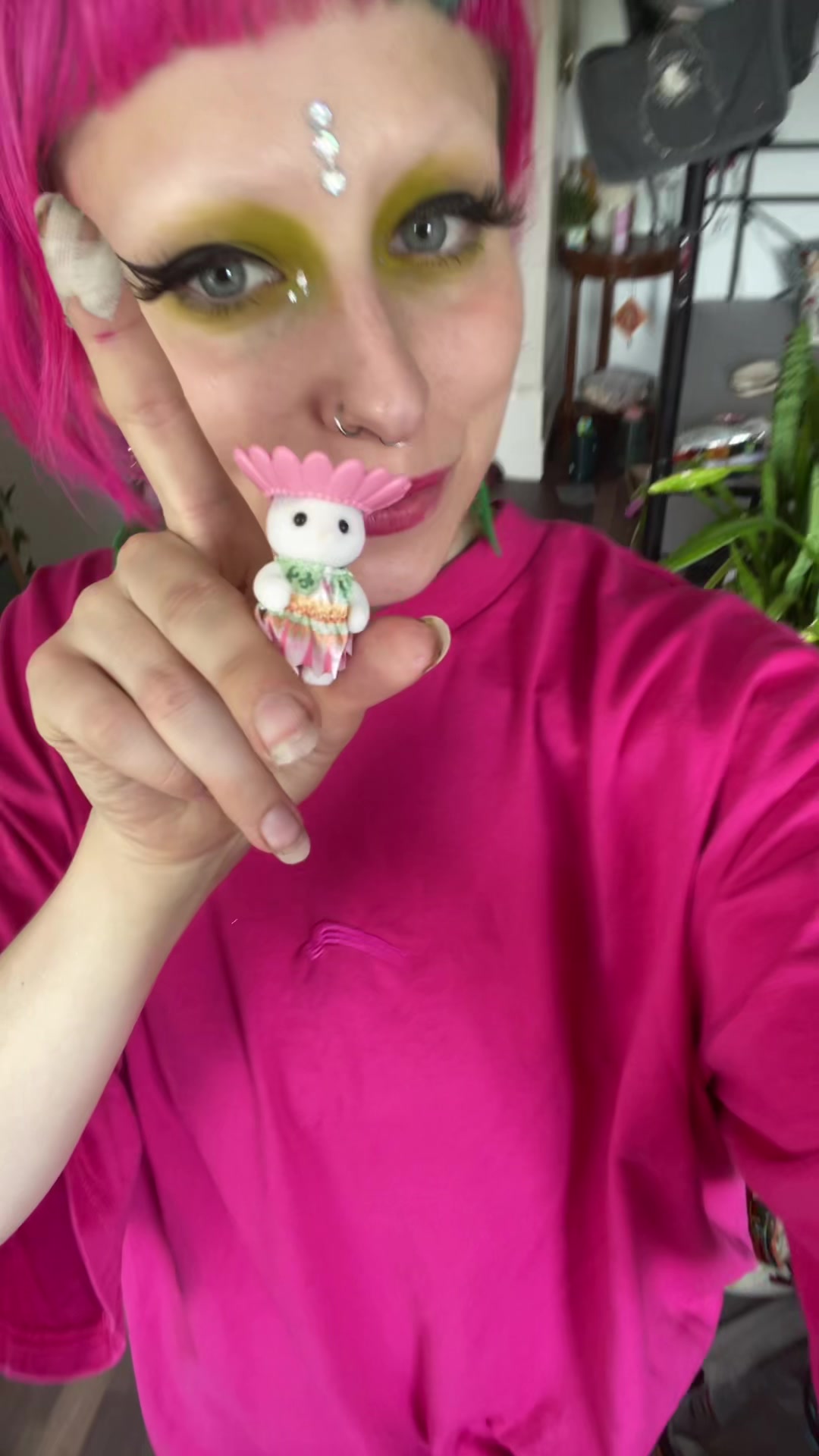 @weirdlywelldressed