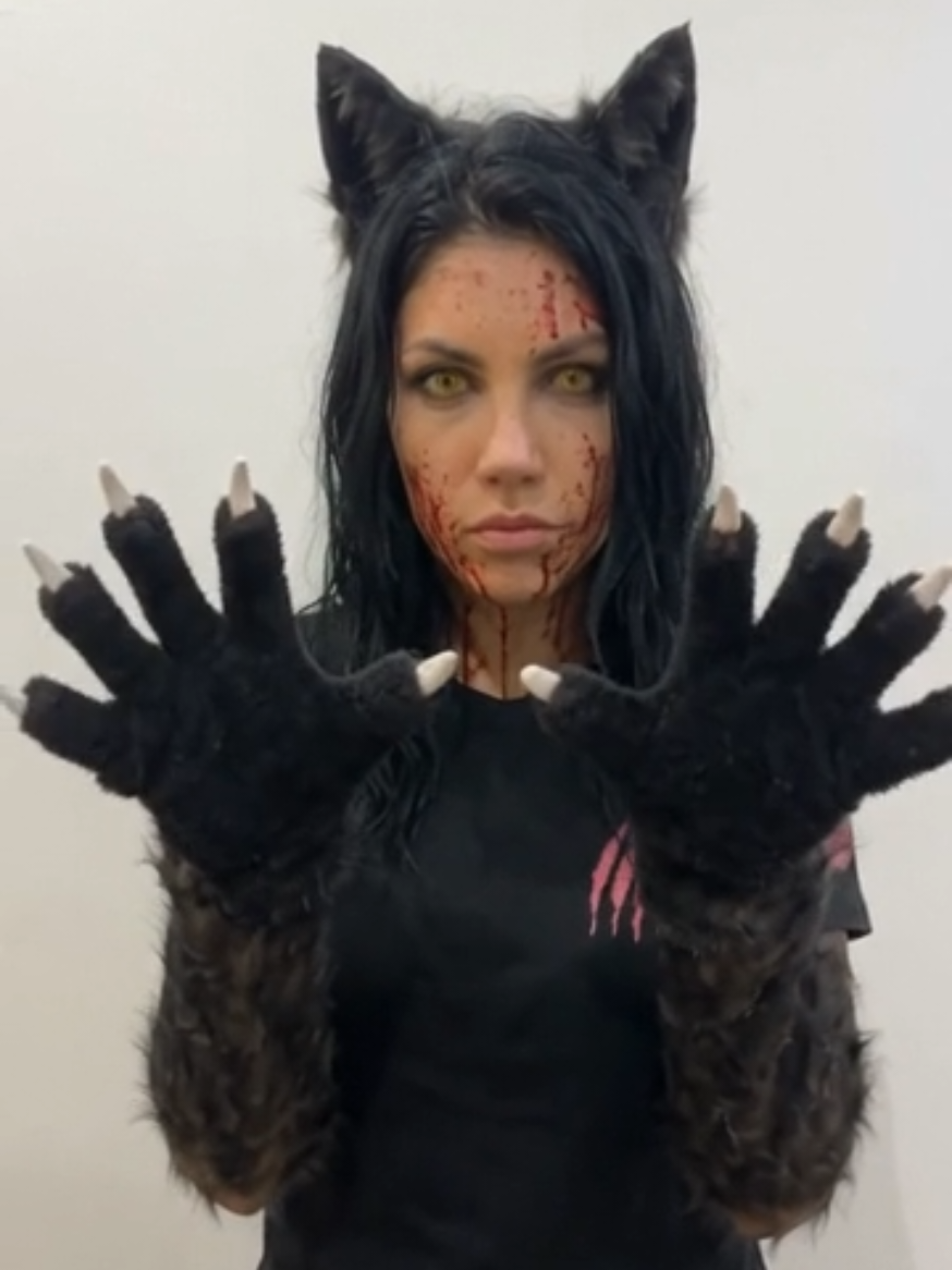 @“Rhea WereBeast”