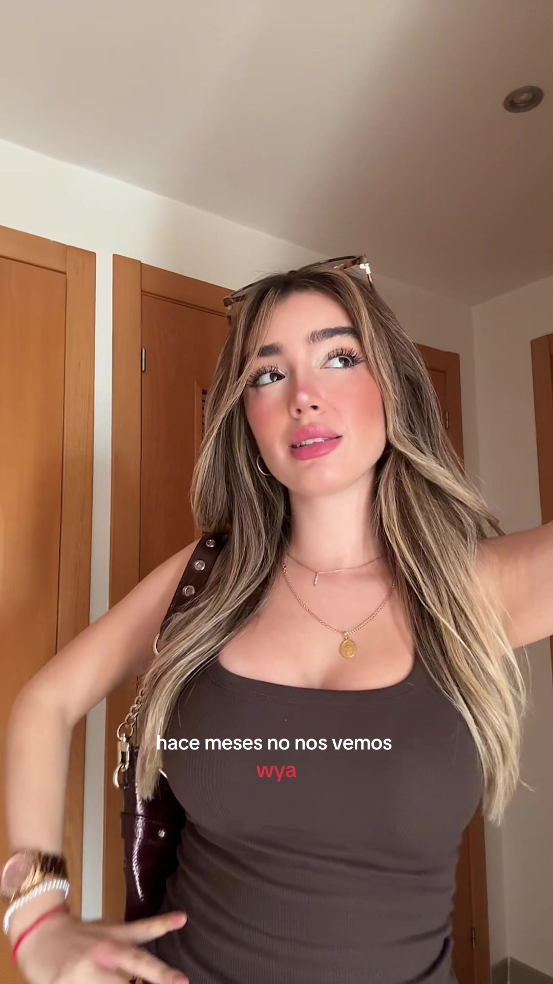 @nicoleegiz