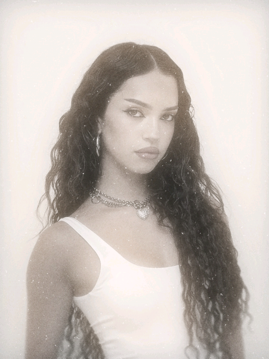 @𝐍𝐈𝐊𝐀𝐀⋆˚𝜗𝜚˚⋆