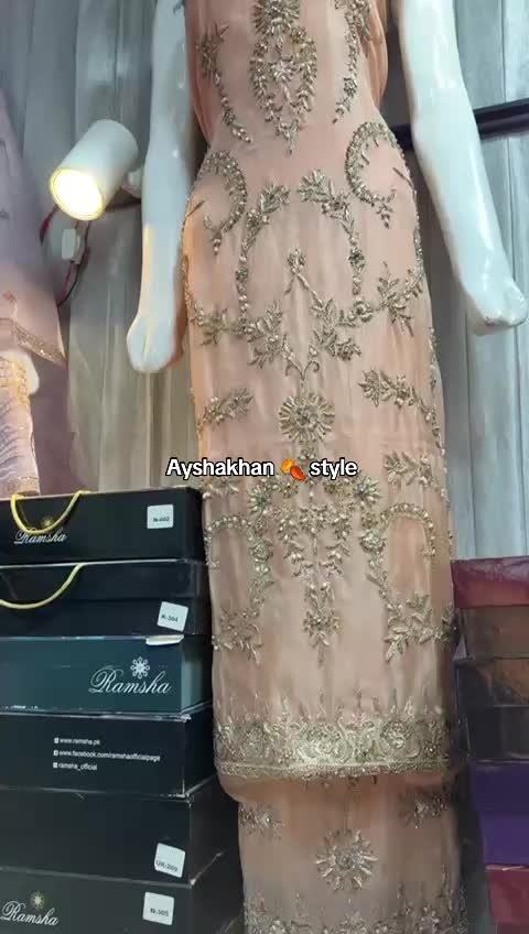 @Ayshakhan style