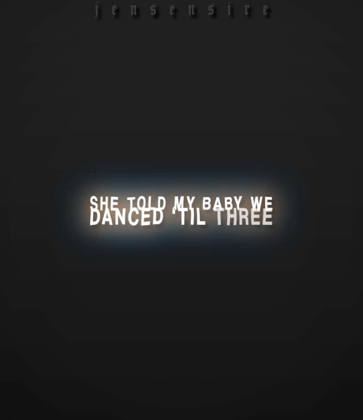 @✮