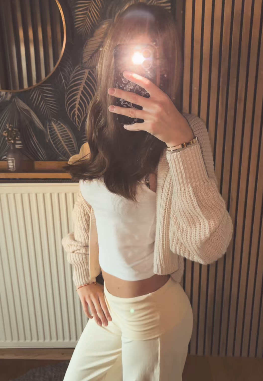 @𝓁ℯ𝓃𝒾𝒶