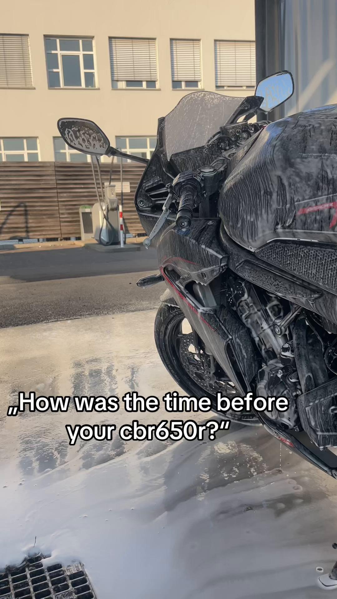 @MotorradMila