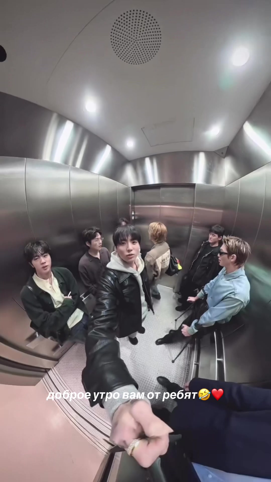 @btslvzrn⊙︎⊝︎⊜︎⁷