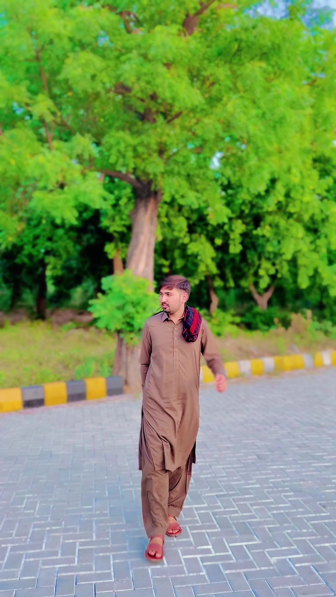 @✯بےتاج,بادشاہ✯