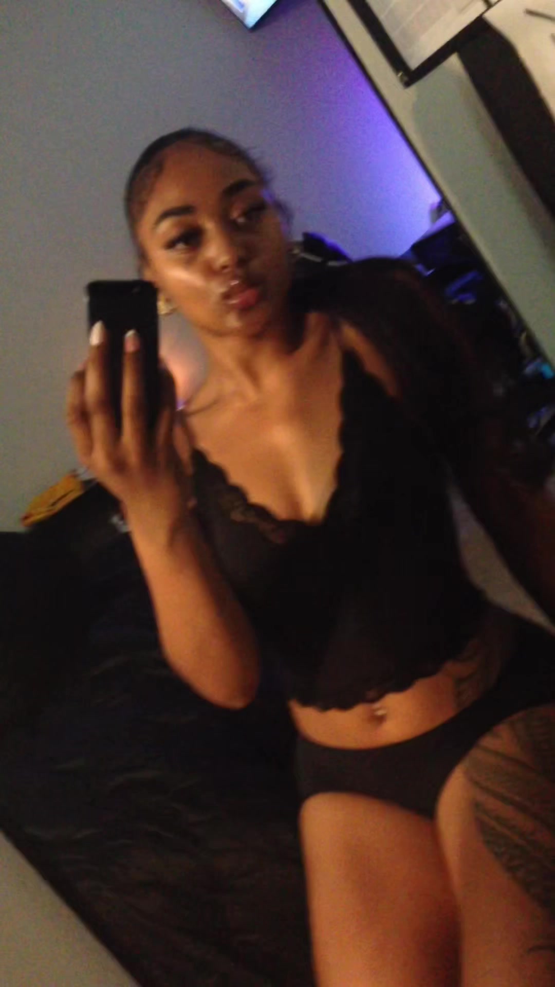 @jjaneedoee