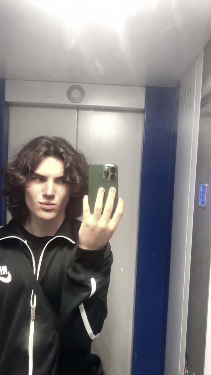 @Youkios