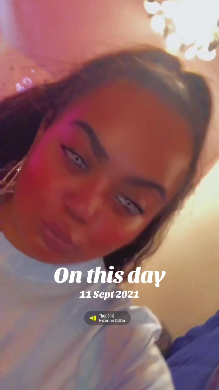 @🫣🩵Nina-Nicole🤍🌕🎹🥊🖖🏻🧡