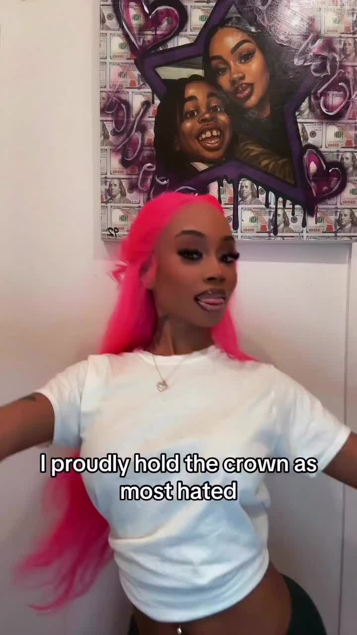 @BARBIEMINAJ