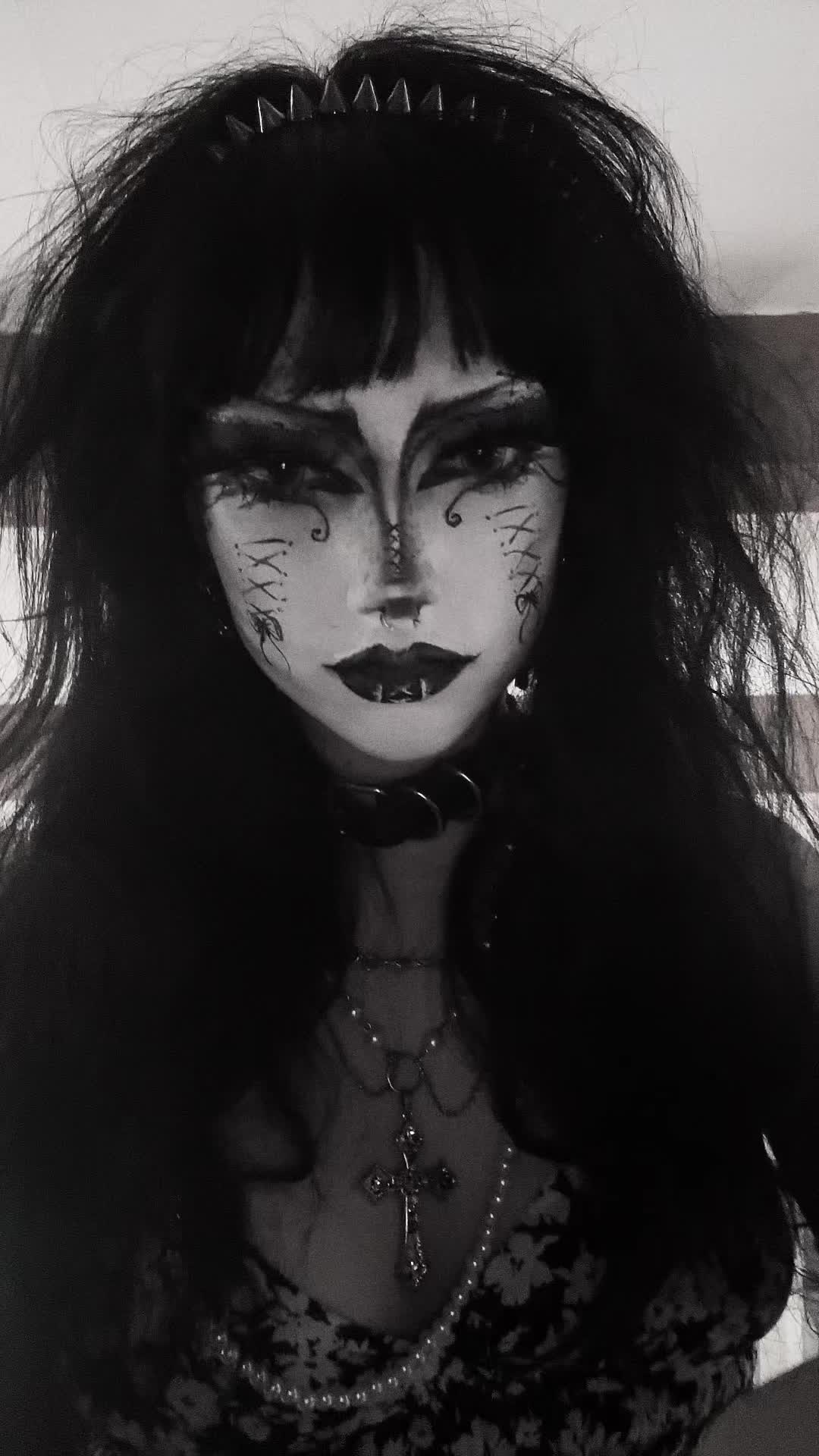 @𝕯𝖔𝖑𝖑𝖞 𝖙𝖍𝖊 𝕲𝖍𝖔𝖚𝖑𓋹