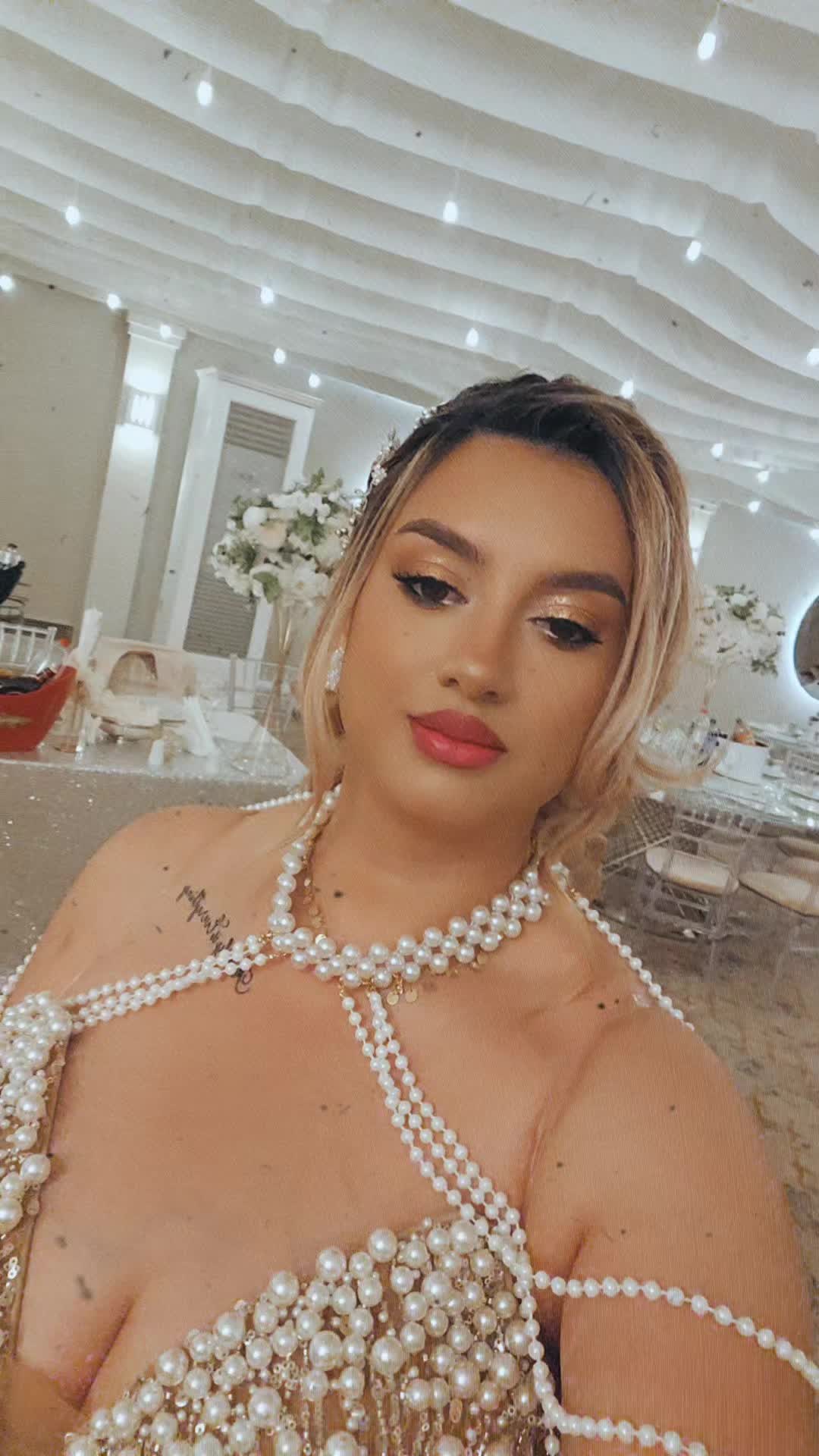 @denise25