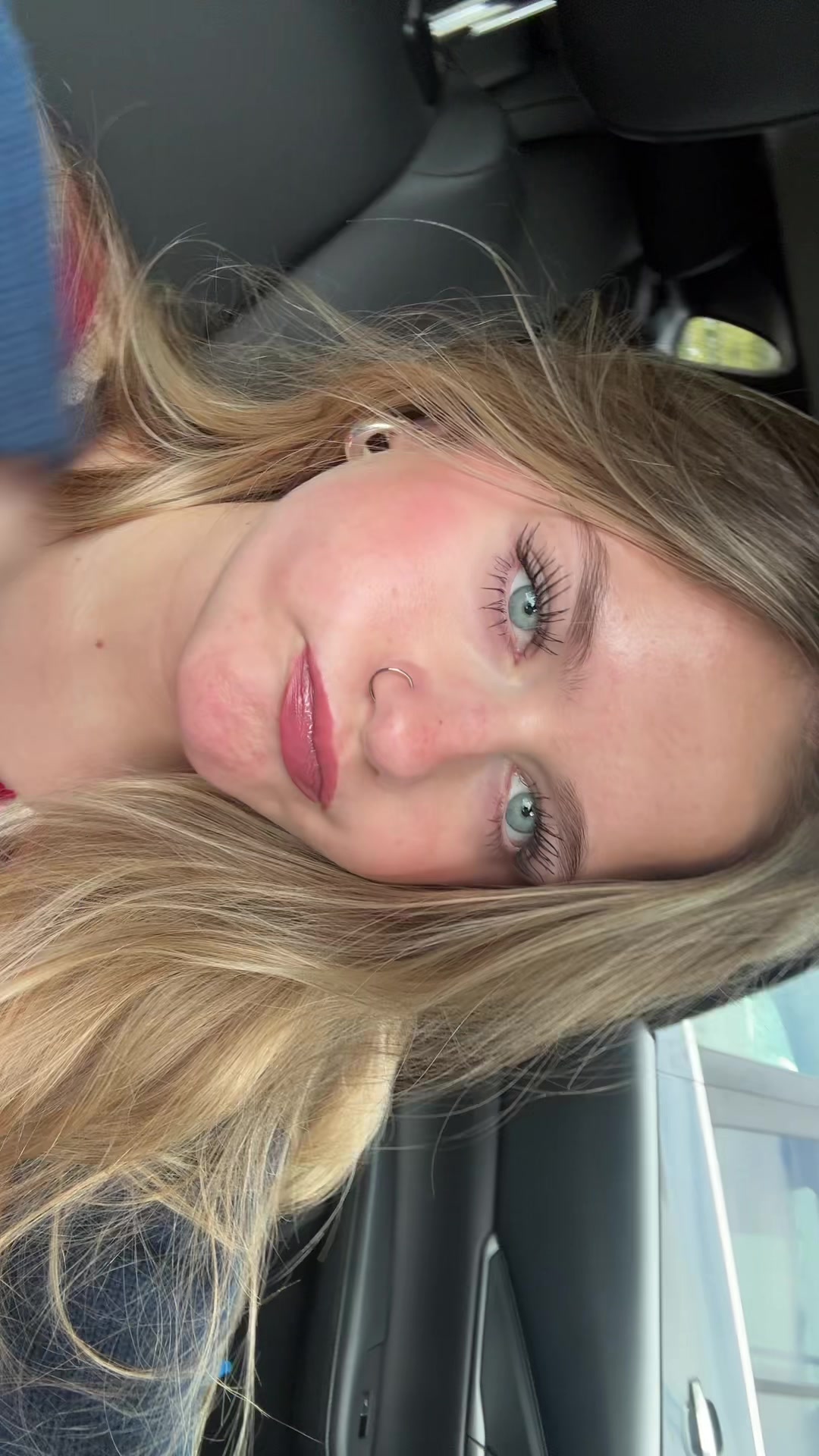 @bella