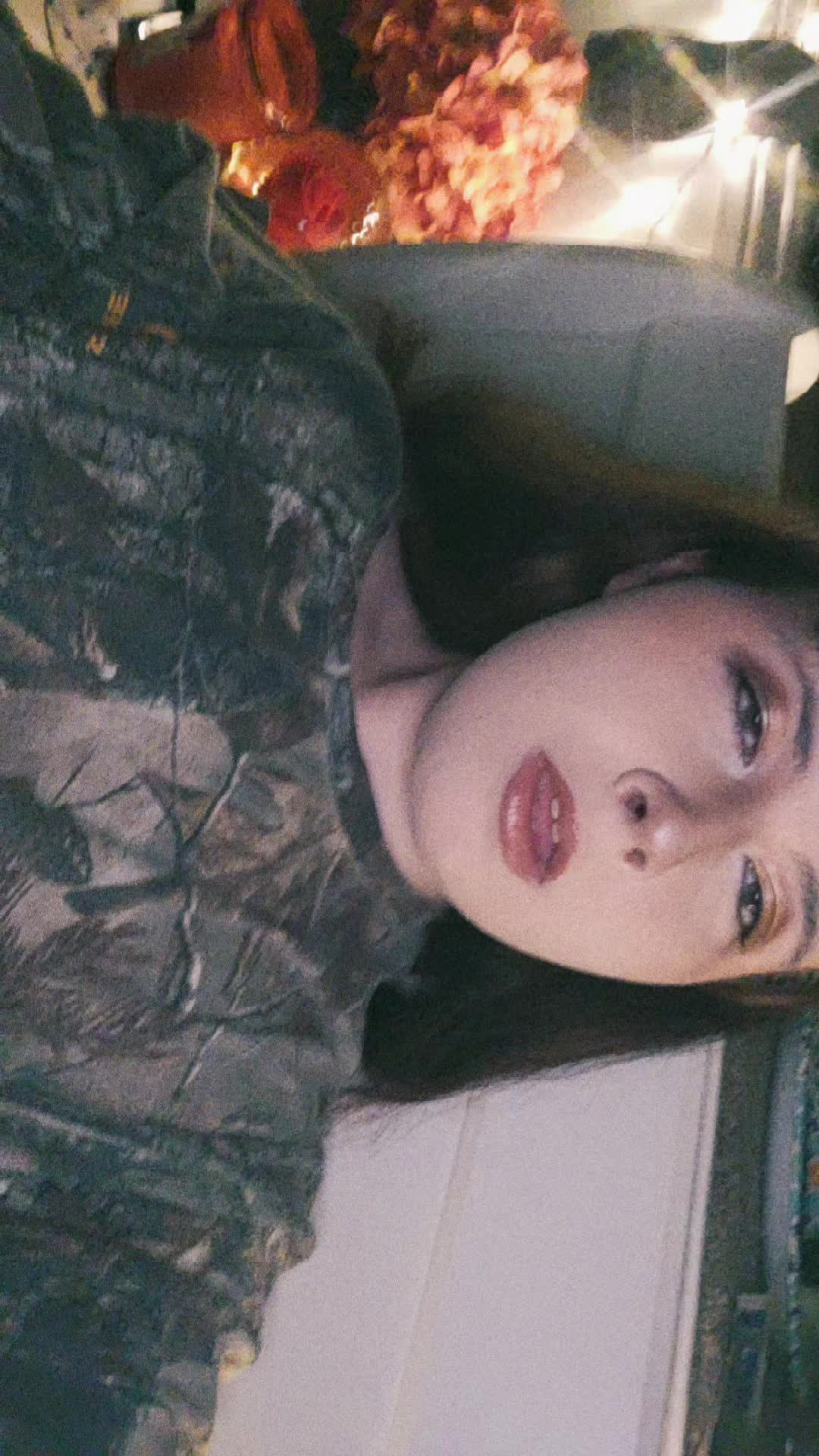 @Skylers wife🖤💋