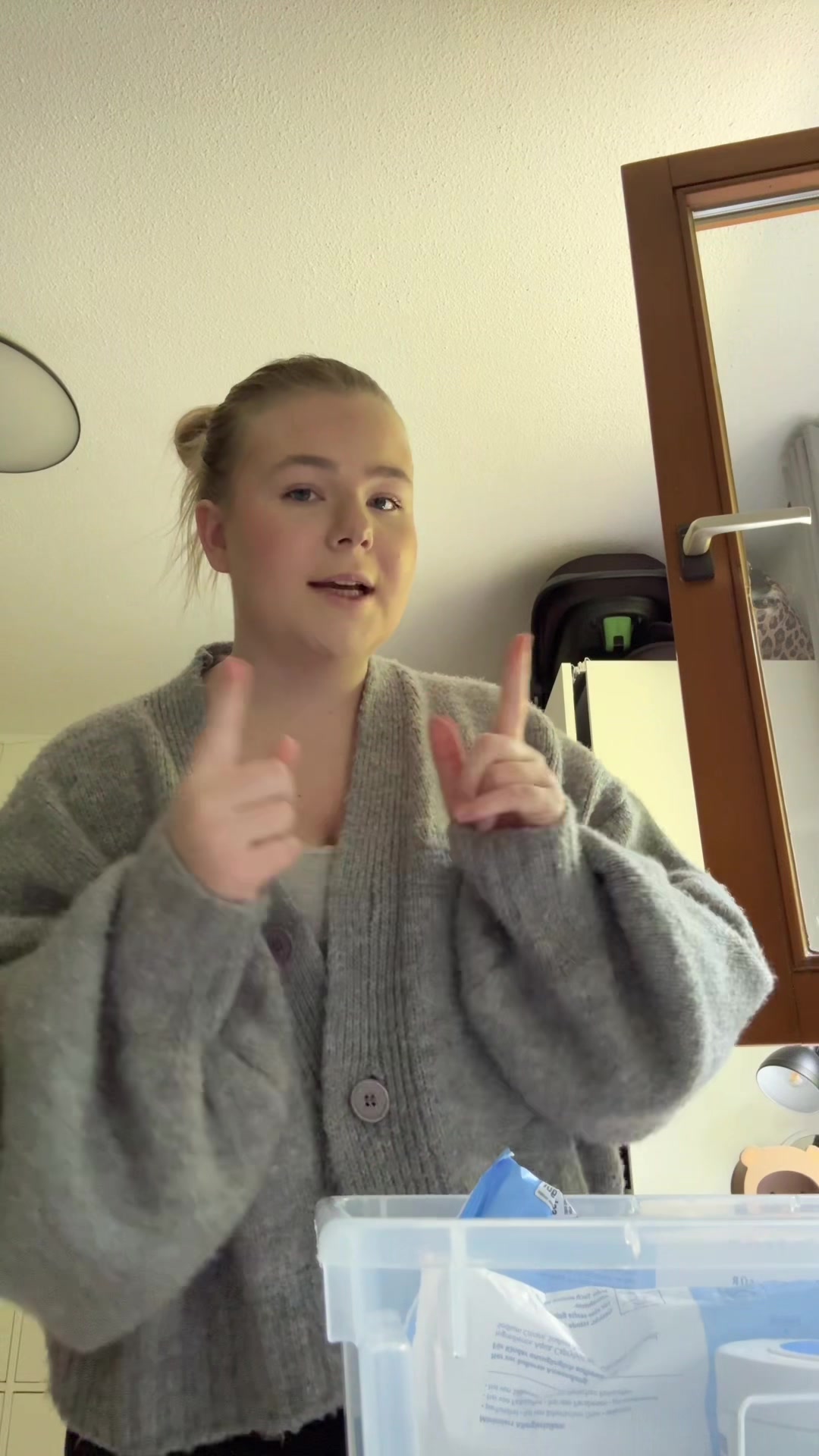 @leonie