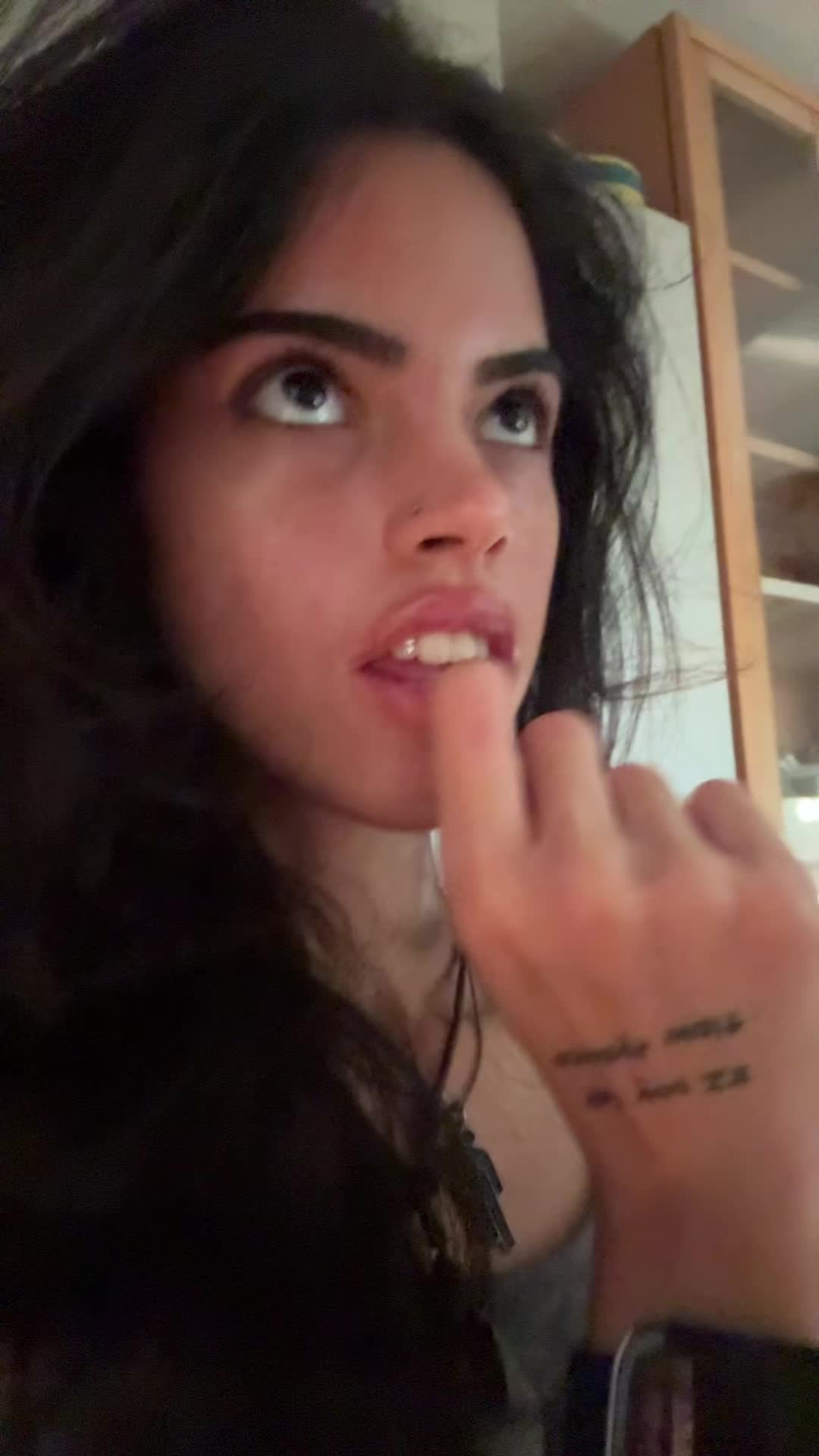 @Thaís
