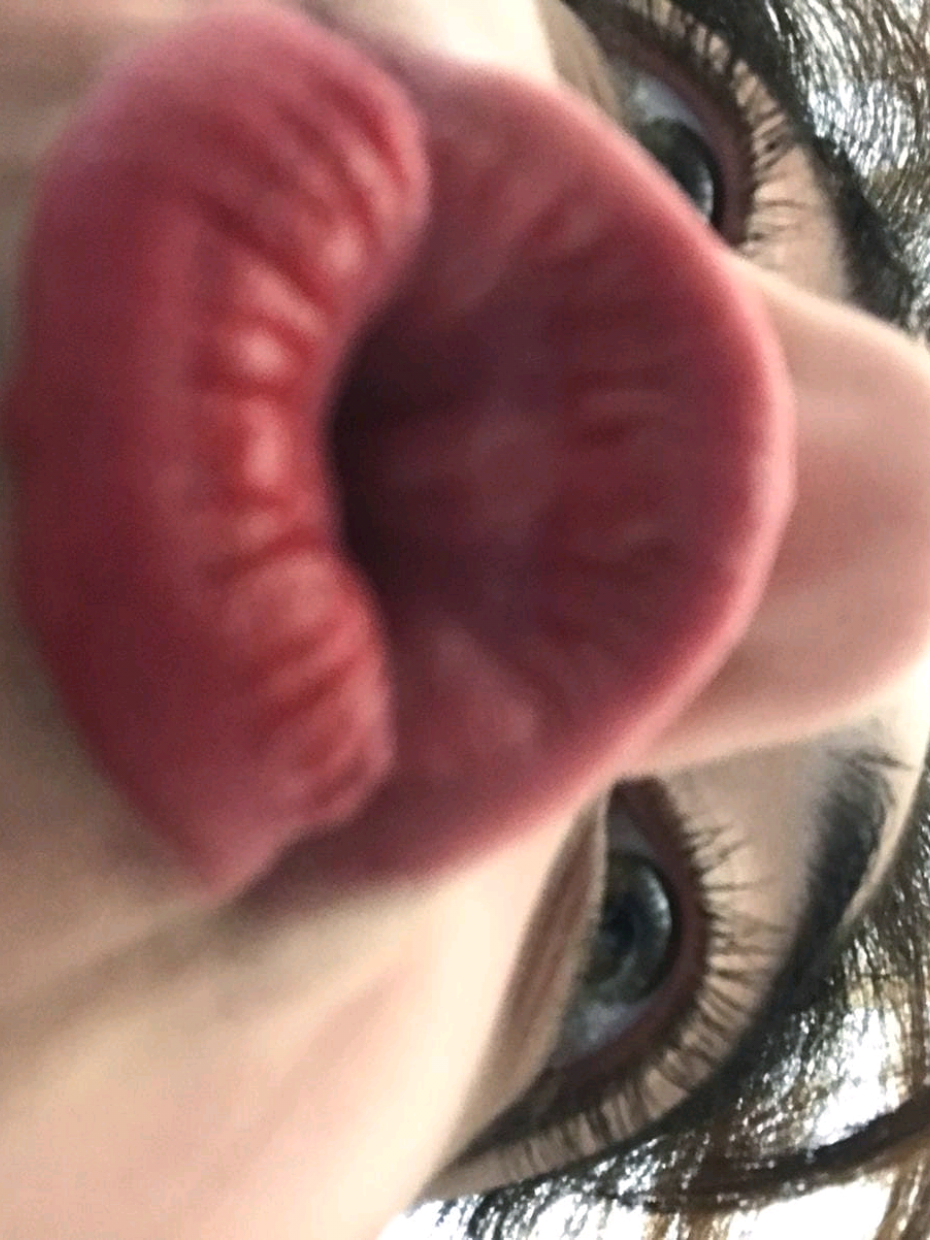 @mari 🐰🪻