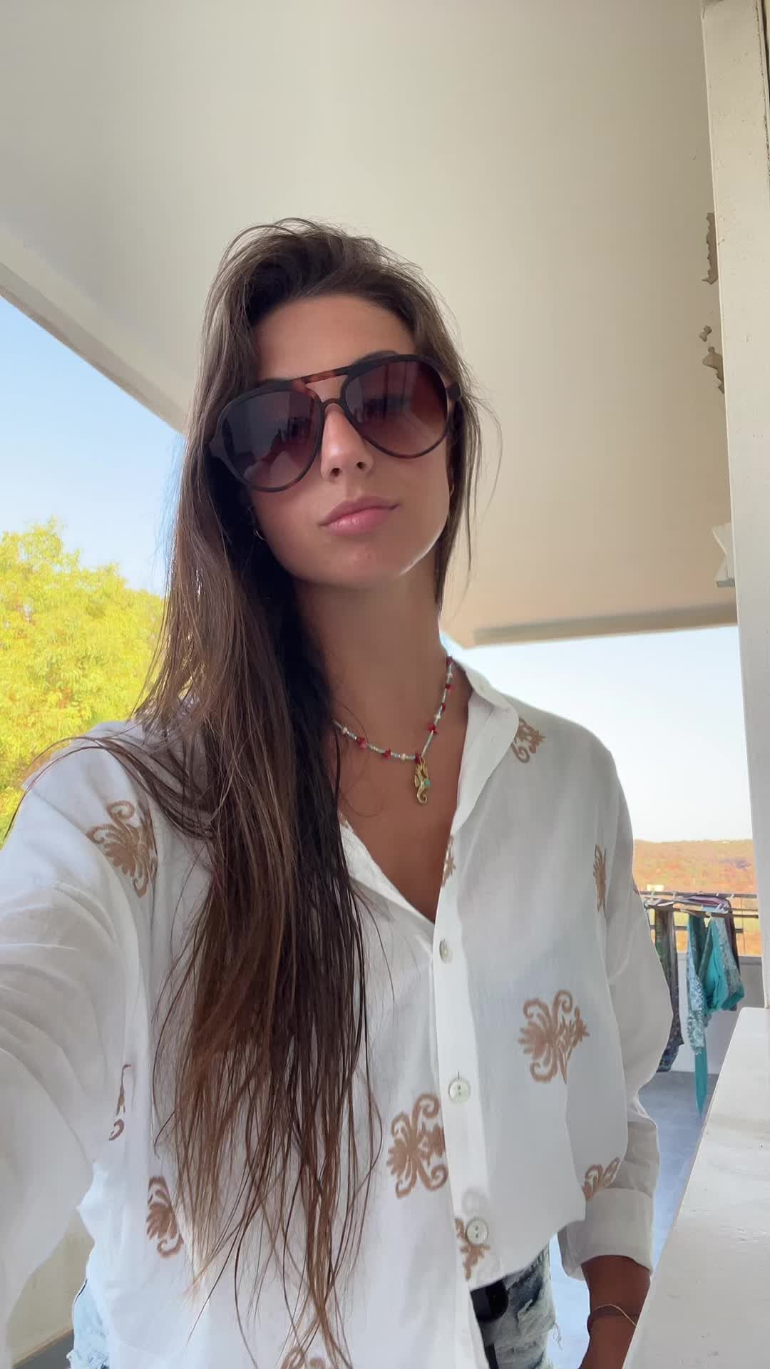 @Alic3