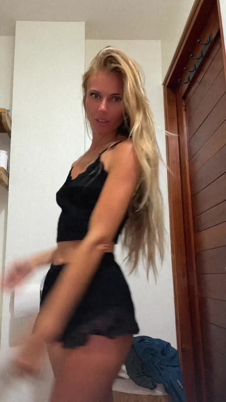 @BLONDE RIDER
