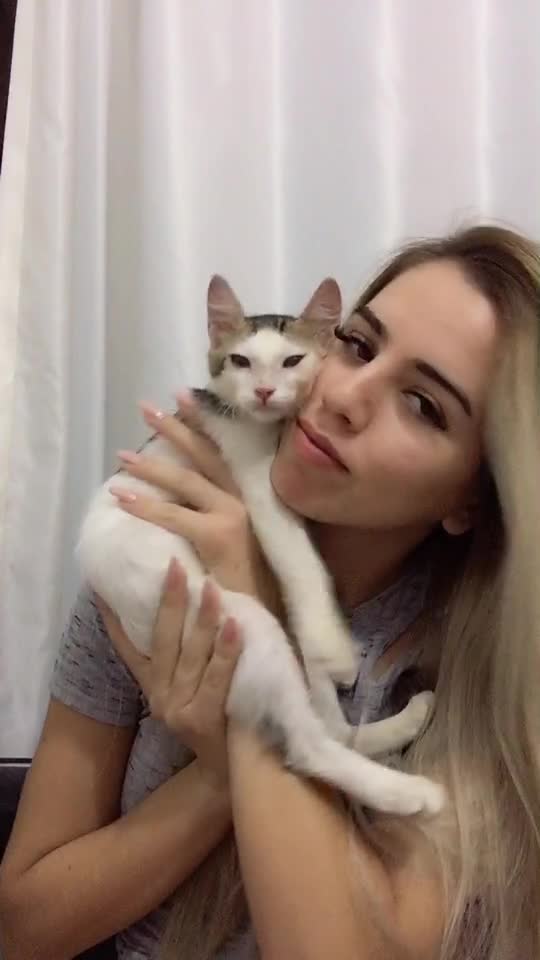 @feyzaabozz
