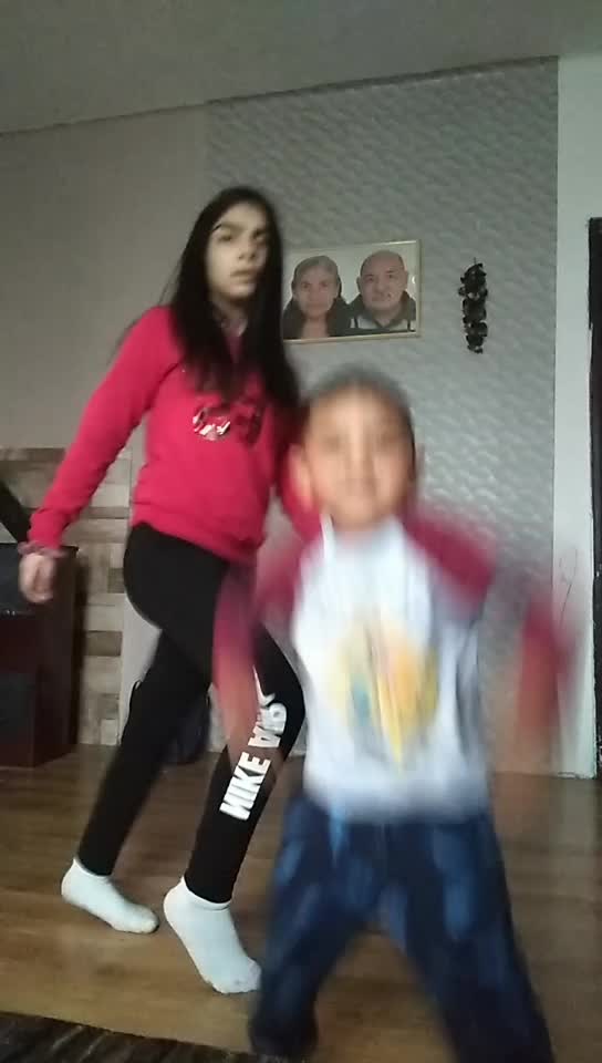 @Bela Oxx Horvatova