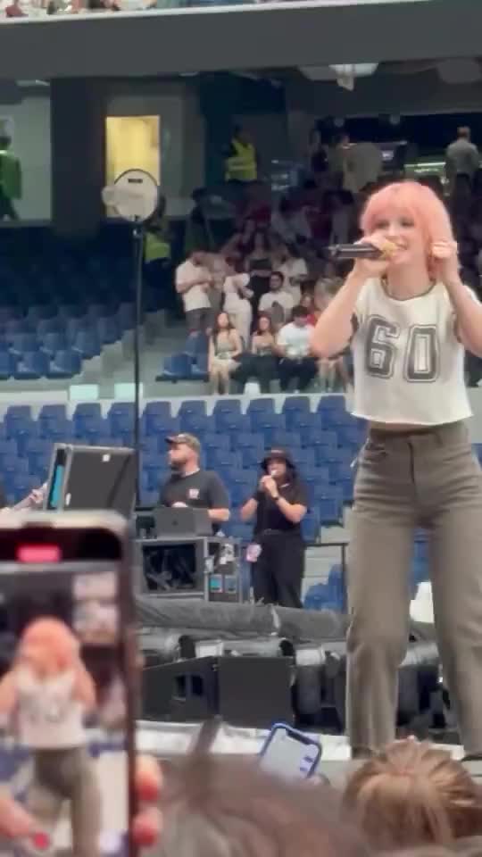 @live paramore videos