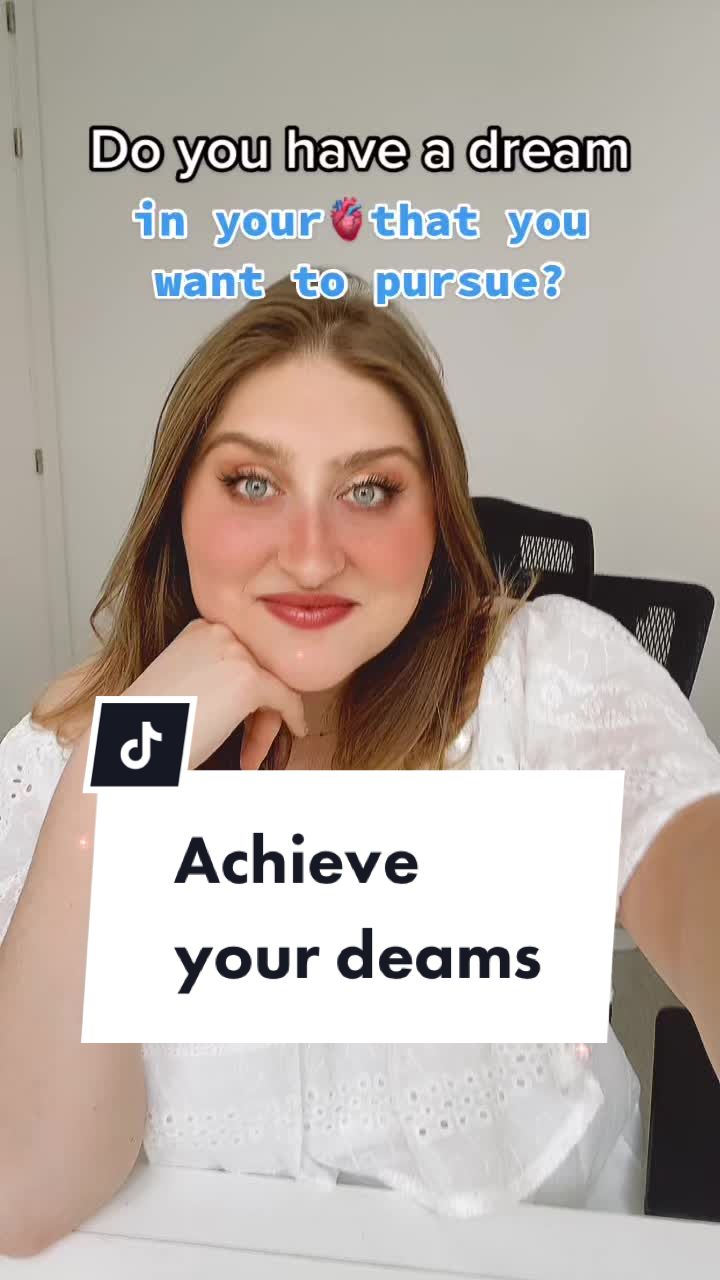@Maria | SOCIAL MEDIA MANAGER