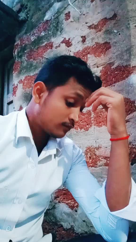 @sad boy Manoj Kumar
