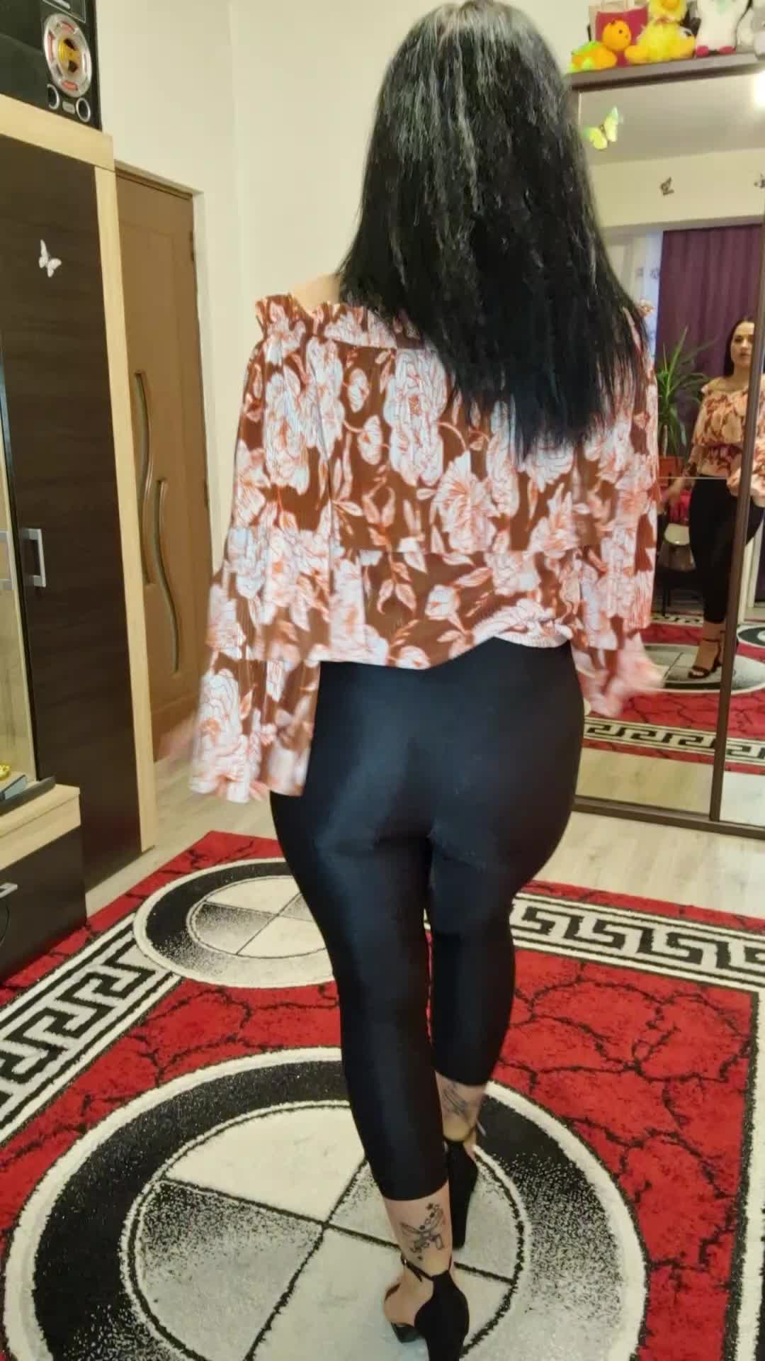 @elena