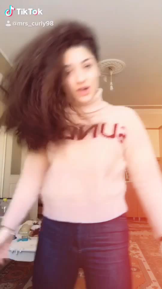 @mrs_curly98