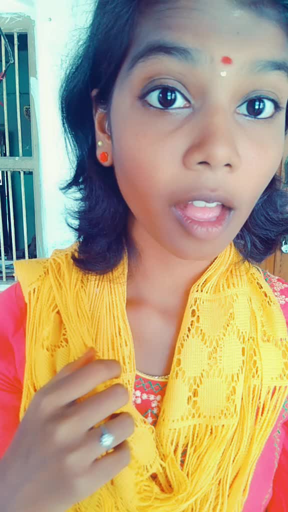 @Kavya◉‿◉