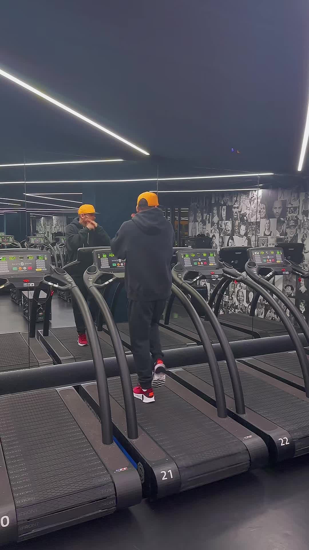 @Larz.nl