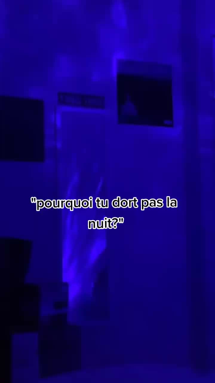 @Zo&eacute;👩&zwj;🦯